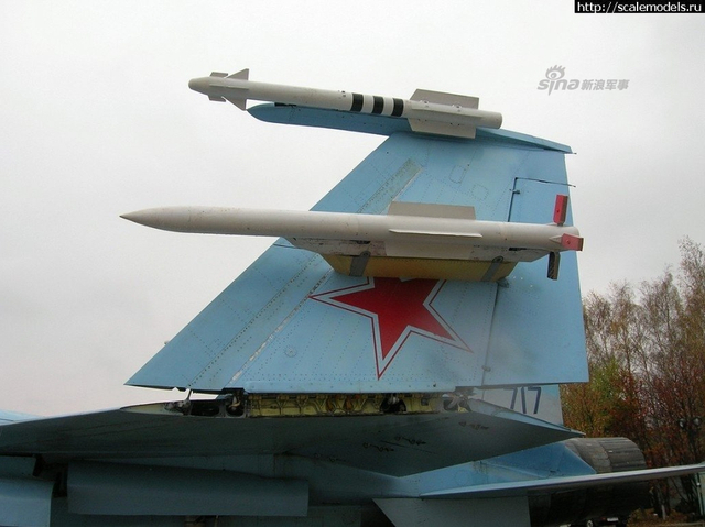 证明航母要多造!俄苏33舰载机上岸进行滑越训练