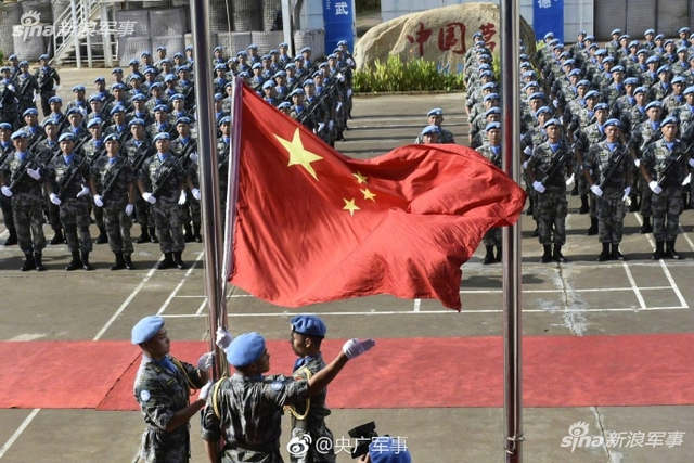 中国维和官兵获颁荣誉奖章