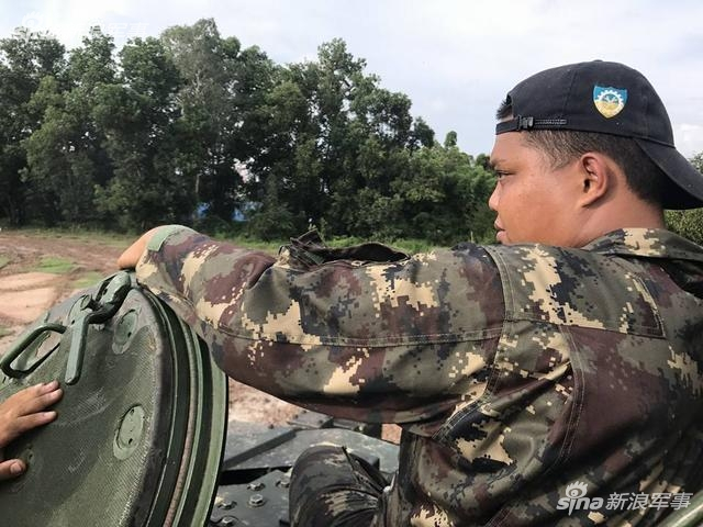 还不扔了全换VT4？泰国军队再秀堡垒M主战坦克