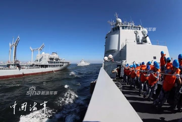 我海军演习借用空军预警机