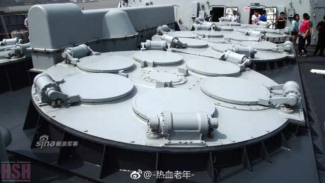 没派南海舰队的！我军052C神盾舰赴东盟阅舰式