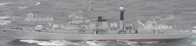 我军052型哈尔滨舰挺进日本海