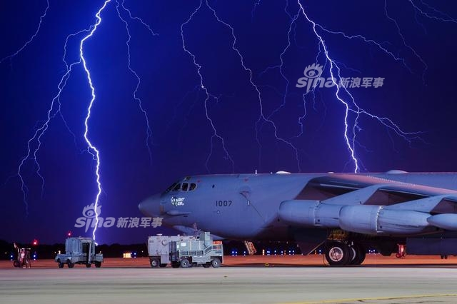 中国何时有同款?美国B-52将换新发动机再挺30年