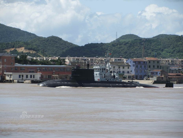 将来扎堆冲岛链!中国新型039B常规潜艇再现身