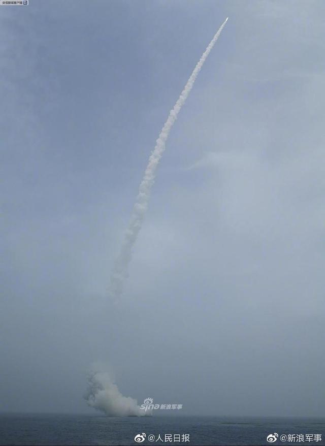 长征11号完成中国首次海上发射