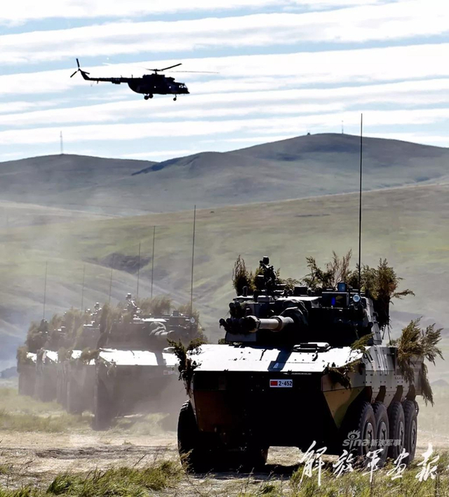 跟毛子切磋！回顾东方军演我军99坦克抖出冷战范