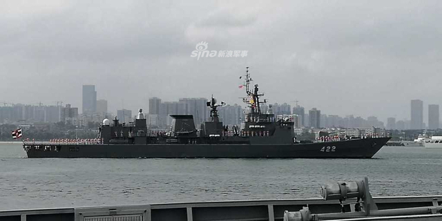 老将出马一个顶俩！我052B与054A领衔东盟海上联演