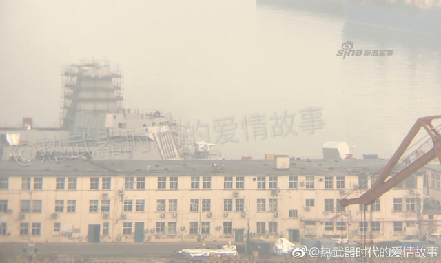 进度喜人！我大连造船厂055驱逐舰已装相控阵雷达