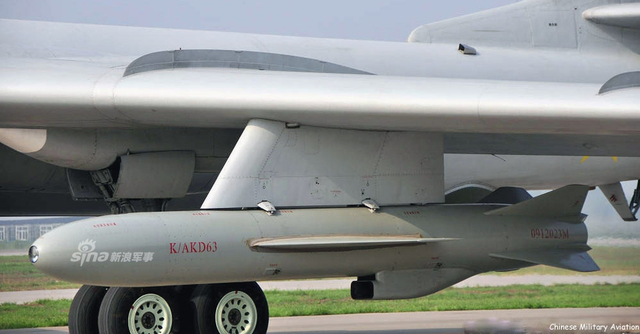 我军夜间绕岛巡航曝kd-63b导弹