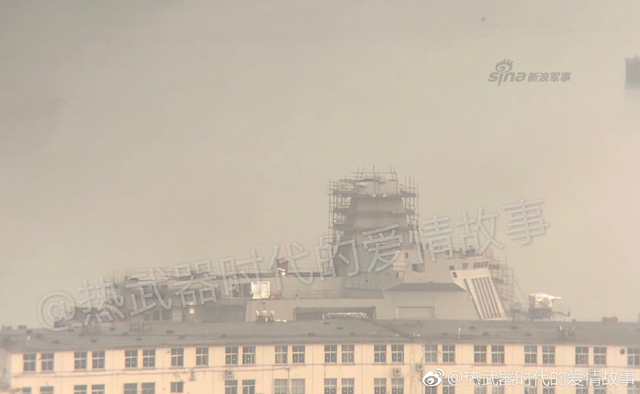 进度喜人！我大连造船厂055驱逐舰已装相控阵雷达