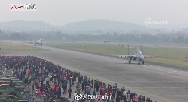 雾都雄鹰！我西部战区歼16战机亮相空军开放日