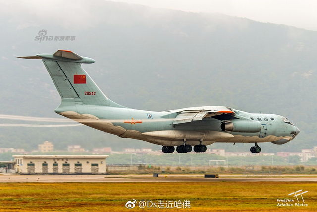 从香港起飞！我军3架伊尔-76运输机奔赴中马泰军演