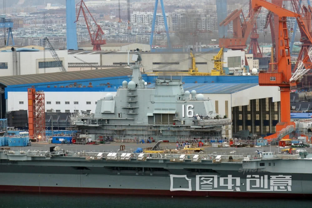 年底还有出海任务？我国产航母和辽宁舰烟囱又冒烟