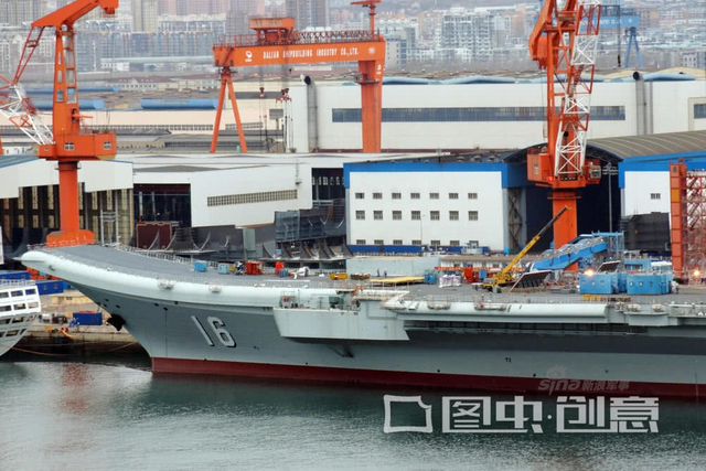 年底还有出海任务？我国产航母和辽宁舰烟囱又冒烟