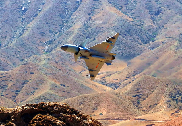 为外销巴铁试水?我军歼10C战斗机亮相中巴空军联演