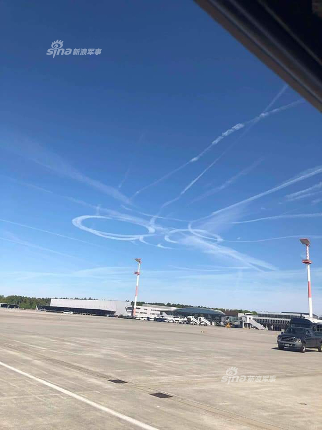 恶搞再出新境界！美军战机在德国上空画不可描述之物