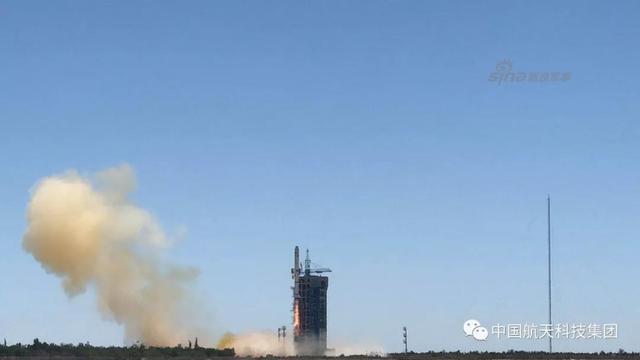 中国一箭双星发射巴基斯坦卫星