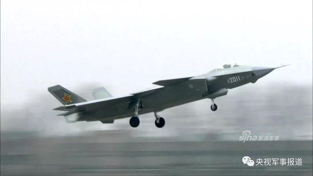 国产最强战队！中国空军歼20歼10C歼16三机同框