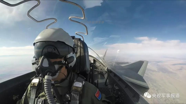 国产最强战队！中国空军歼20歼10C歼16三机同框