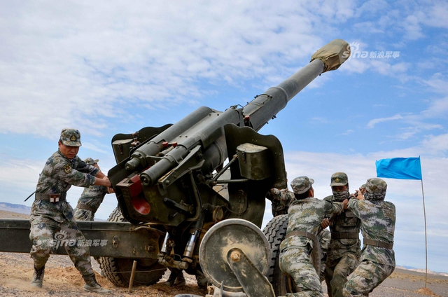 把真理纳入射程之内！我军远火大漠齐射直指苍穹