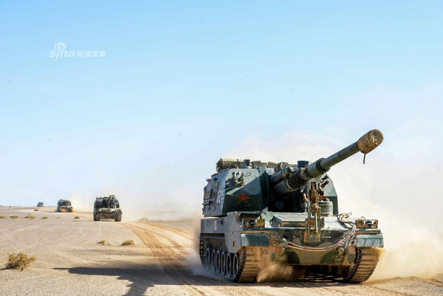 把真理纳入射程之内！我军远火大漠齐射直指苍穹