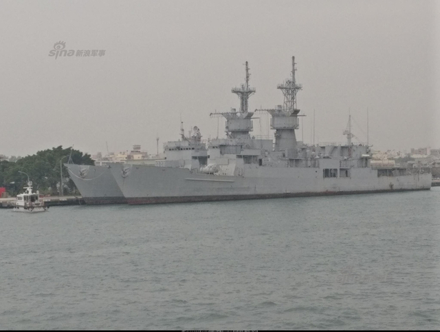 跟我军玩避战保船？台购美军二手舰竟把军港当深闺