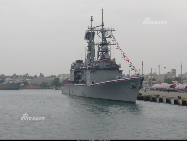 跟我军玩避战保船？台购美军二手舰竟把军港当深闺