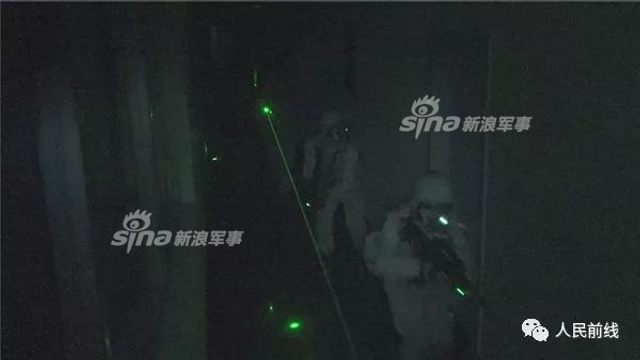 我军特种兵决战3天3夜:配夜视设备酷炫似大片