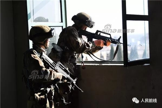 我军特种兵决战3天3夜:配夜视设备酷炫似大片