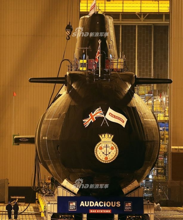 怕是服役后没人开！英国最强核潜艇首次下潜测试