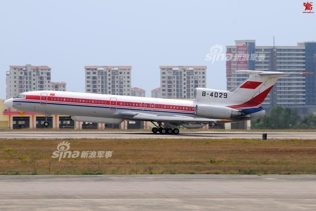 最擅长围观日本!我军神秘侦察机图154再闯宫古