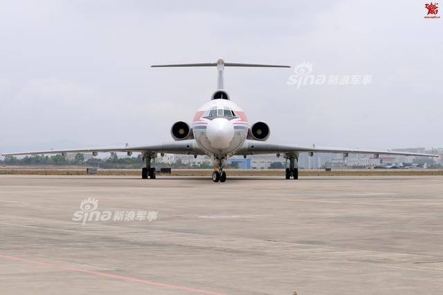 最擅长围观日本!我军神秘侦察机图154再闯宫古