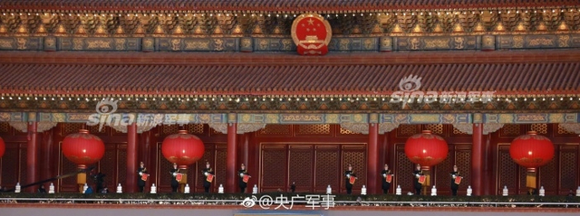 天团亮相！解放军仪仗队首次执行天安门升旗仪式