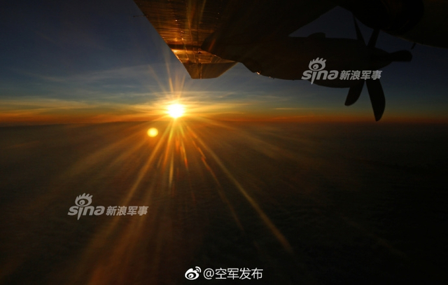 东海南海常见它!中国运9E运输机模型亮相新加坡