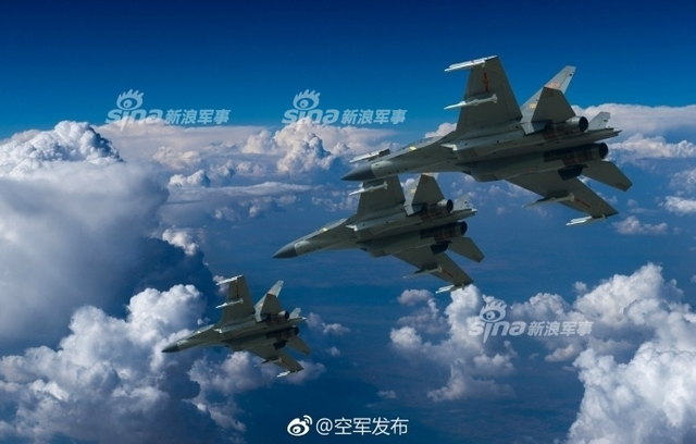 国产发动机给力!我军歼16晨曦出击曝光蓝色尾焰