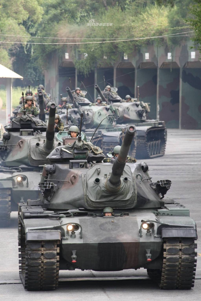 提醒我军该绕岛了!蔡英文视察岛内南部台军防空营