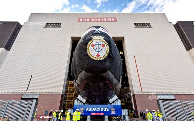 怕是服役后没人开！英国最强核潜艇首次下潜测试