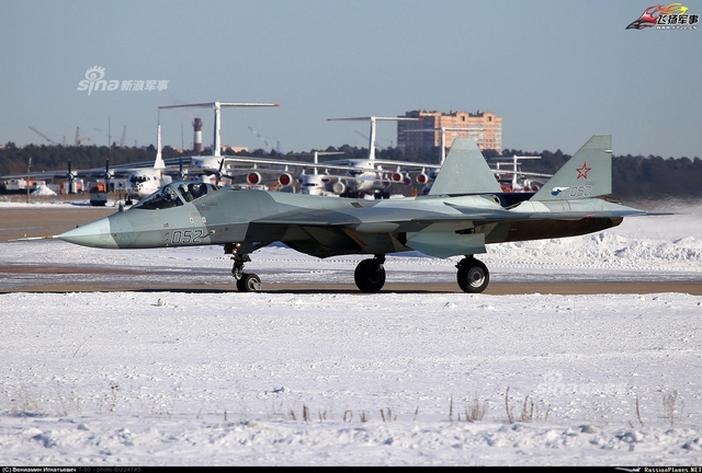 我军歼20何时实战？俄军急派数架苏57赴叙对抗F22