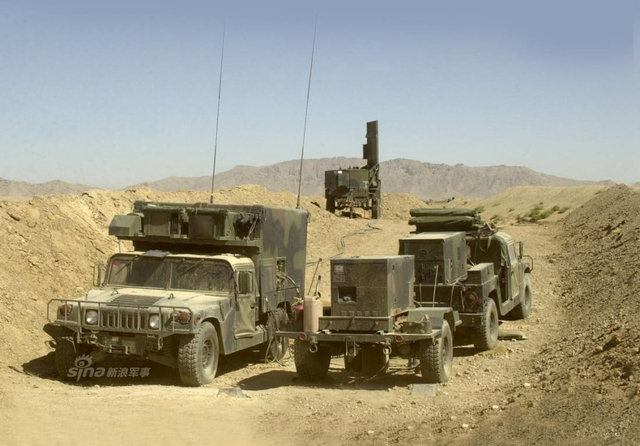 我军坦克表示不敢惹！台军士兵干爆悍马车 战力超路边炸弹