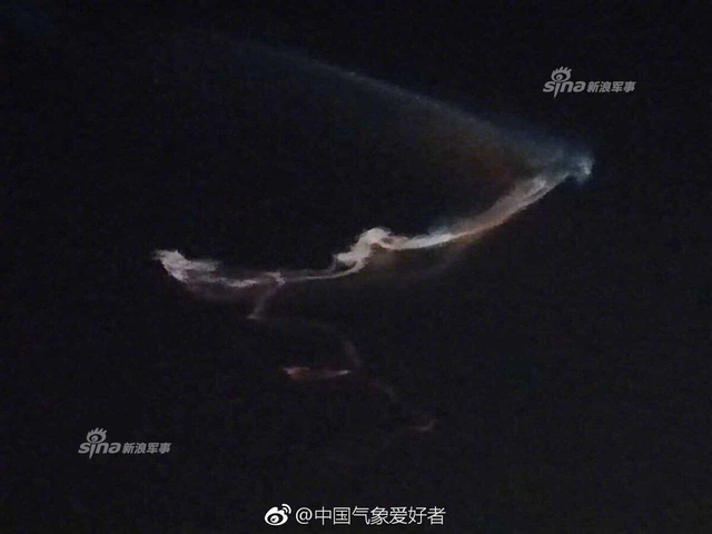 大自然又来鬼斧神工？疑中国陆基中段反导弹拦截尾迹