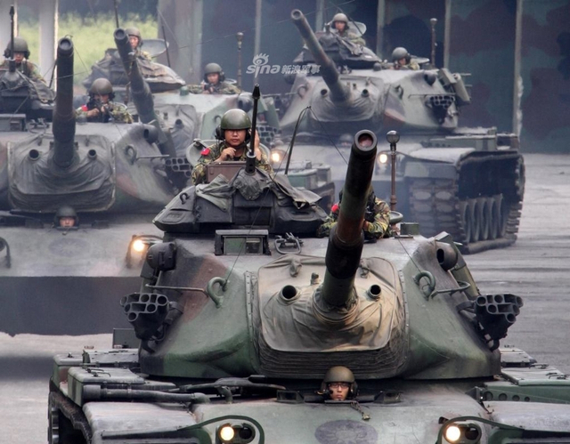 提醒我军该绕岛了!蔡英文视察岛内南部台军防空营