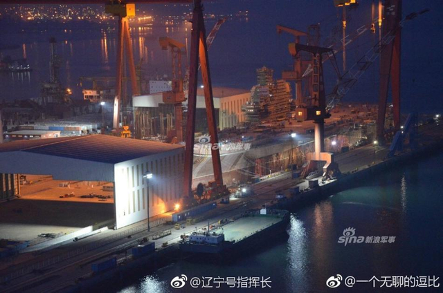 奋力赶工要下水！首曝中国国产航母夜间建造照