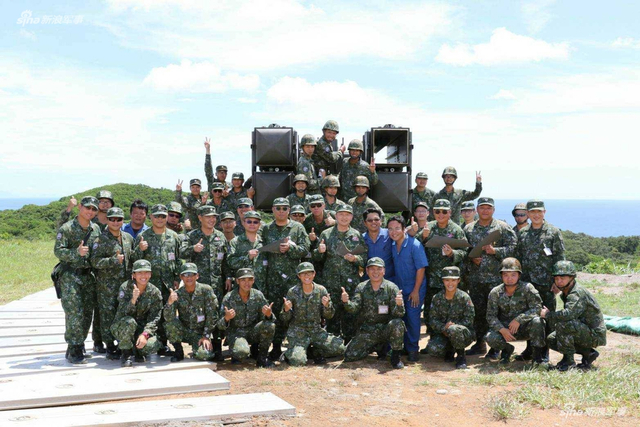 中国航母也要加把劲！英国女王号航母首次试航