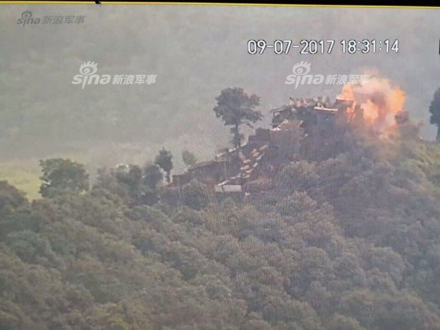 克什米尔紧张！印度军队将活人绑吉普车上当盾牌