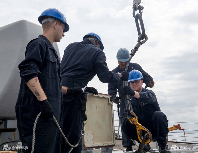 想闹七七事变？1名美军在南海失踪 美舰却进中建岛