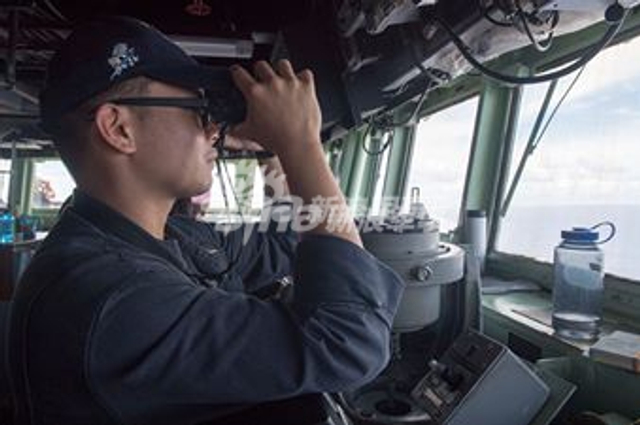 想闹七七事变？1名美军在南海失踪 美舰却进中建岛