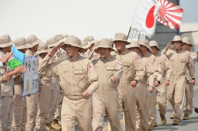 派蛙人，派飞机！日本想在吉布提对解放军干什么