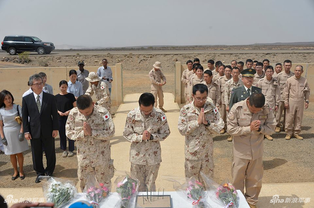 派蛙人，派飞机！日本想在吉布提对解放军干什么