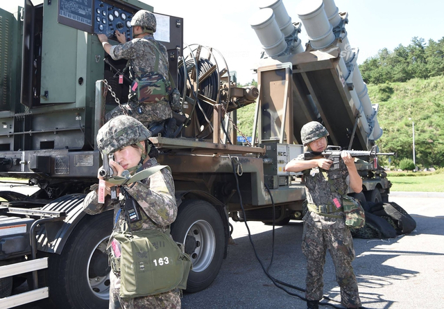 仿制敌人渗透？韩国海军高调展示岸基版鱼叉导弹