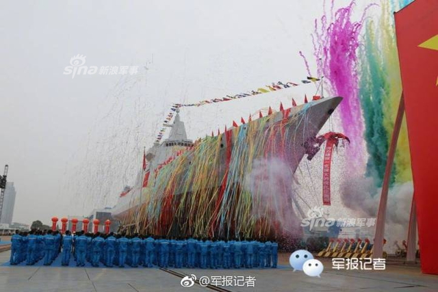 中国三代神盾舰同角度对比：055万吨大驱颜值最高